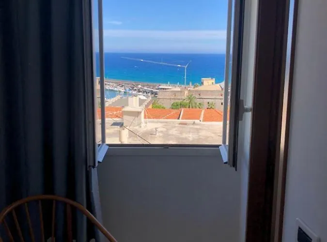 Belvedere Hotel 3*